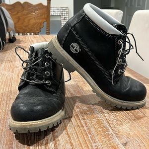 Black, women’s Timberland boots. Size 8M
